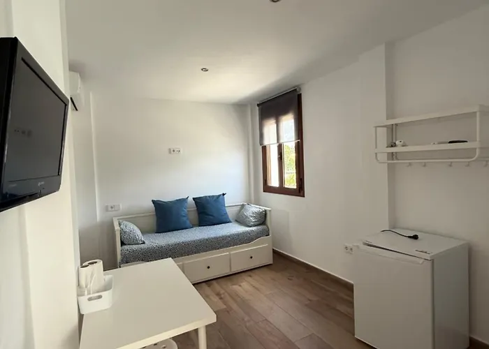 Habitacion Con Bano Bolonia - M A N U E L A